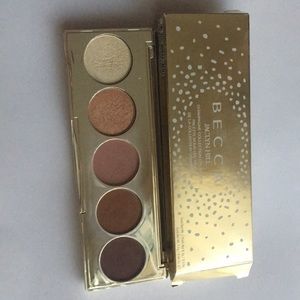 Becca x Jaclyn Hill eyeshadow palette